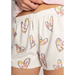 A Heart Full Of Daisies Short