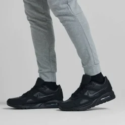 Air Max IVO Mens Shoes