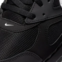 Air Max IVO Mens Shoes
