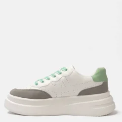 Ari Trainers