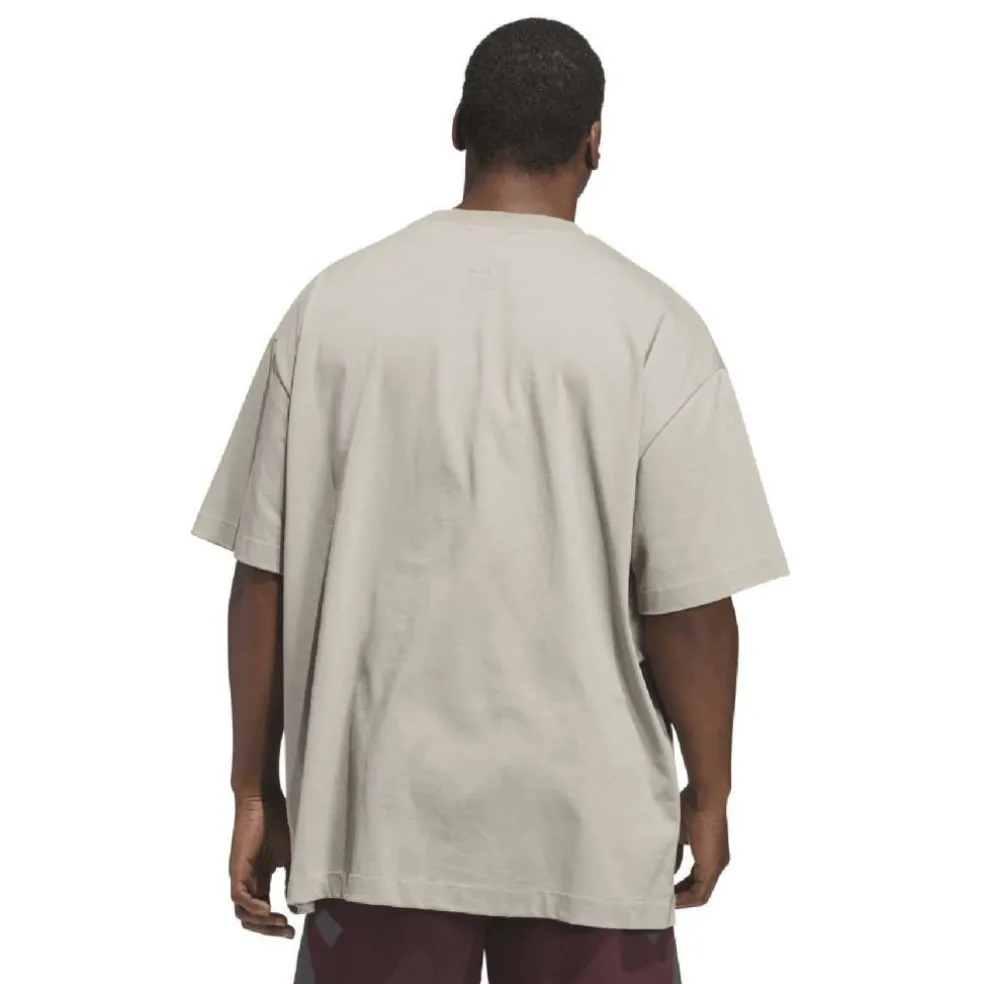 Basketball T-Shirt (Gender Neutral)