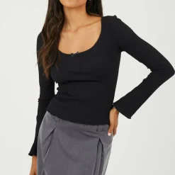 BS Womens Long Sleeve Scoop Neck Top with Bow Detail.