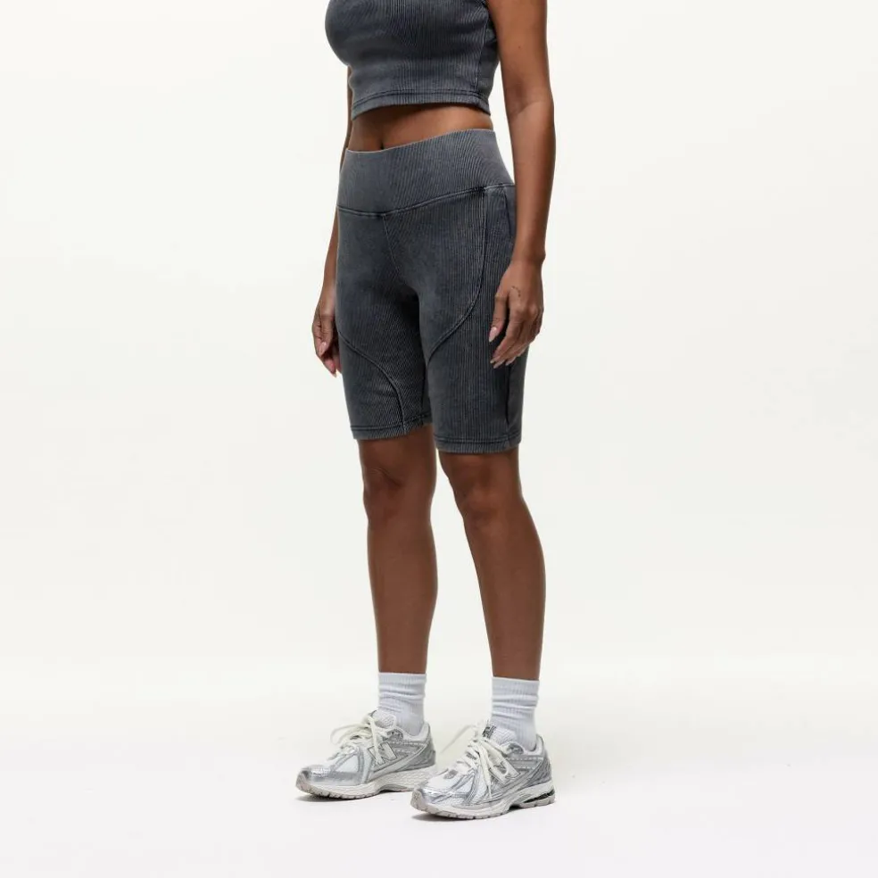 Contour Ribbed Shorts Acid Wash