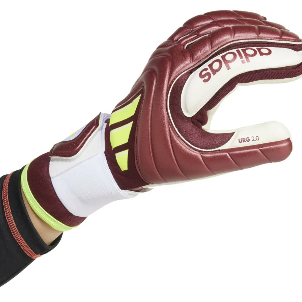 Copa Pro Goalkeeper Gloves Adults