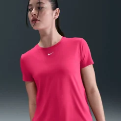 Dri-FIT One Women's Standard Fit Short-Sleeve Top