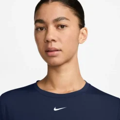 Dri-FIT One Women's Standard Fit Short-Sleeve Top