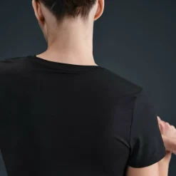 Dri-FIT One Women's Standard Fit Short-Sleeve Top