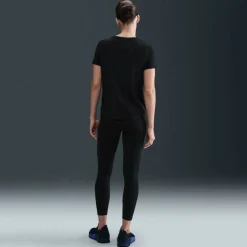 Dri-FIT One Women's Standard Fit Short-Sleeve Top