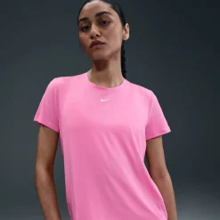Dri-FIT One Women's Standard Fit Short-Sleeve Top
