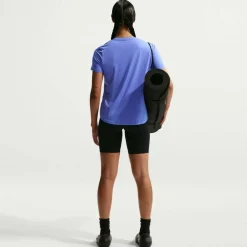 Dri-FIT One Women's Standard Fit Short-Sleeve Top