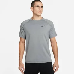 Dri-FIT Ready Men's Short-Sleeve Fitness Top