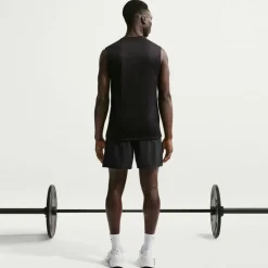Dri-FIT Unlimited Men's 7 Unlined Woven Fitness Shorts