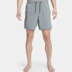 Dri-FIT Unlimited Men's 7 Unlined Woven Fitness Shorts