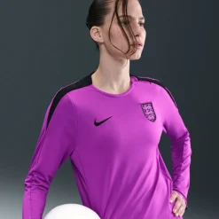 England Strike Crew Top 2025 Womens