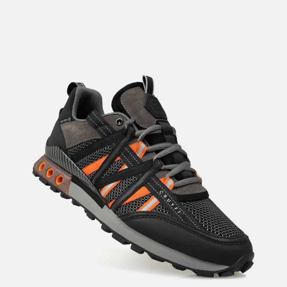Fearia Hex-Tech Trainers