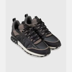 Fearia Hex-Tech Trainers