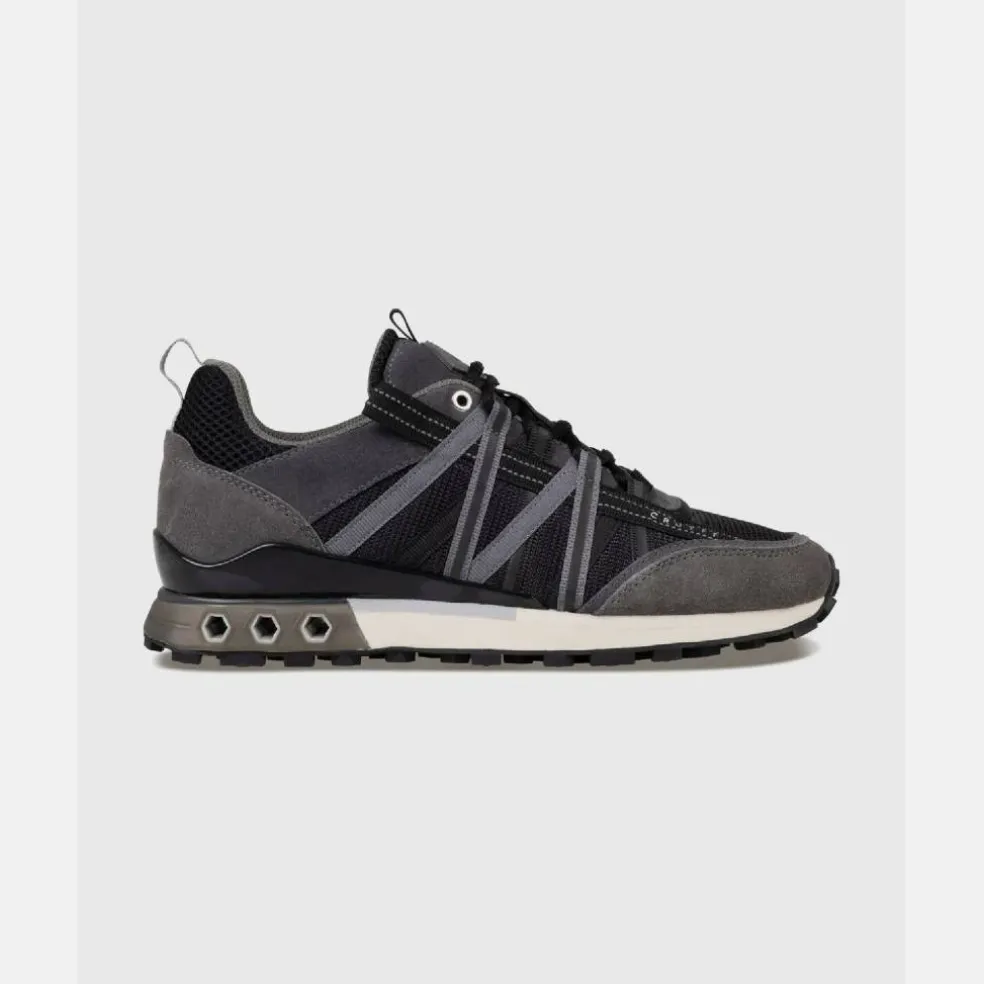 Fearia Hex-Tech Trainers