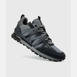 Fearia Trainers