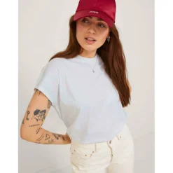 Jack Astrid Boxy Sleeveless T-Shirt Ladies