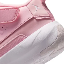 Kids' Max Aura Basketball Trainers