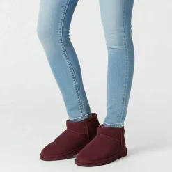 Low Snug Boots Womens