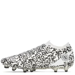 Magnetico Pro Adults Firm Ground Football Boots