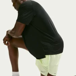 Mens Nike Stride Short Sleeve Performance T-Shirt
