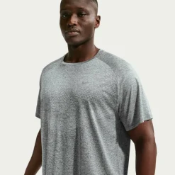 Mens Nike Stride Short Sleeve Performance T-Shirt