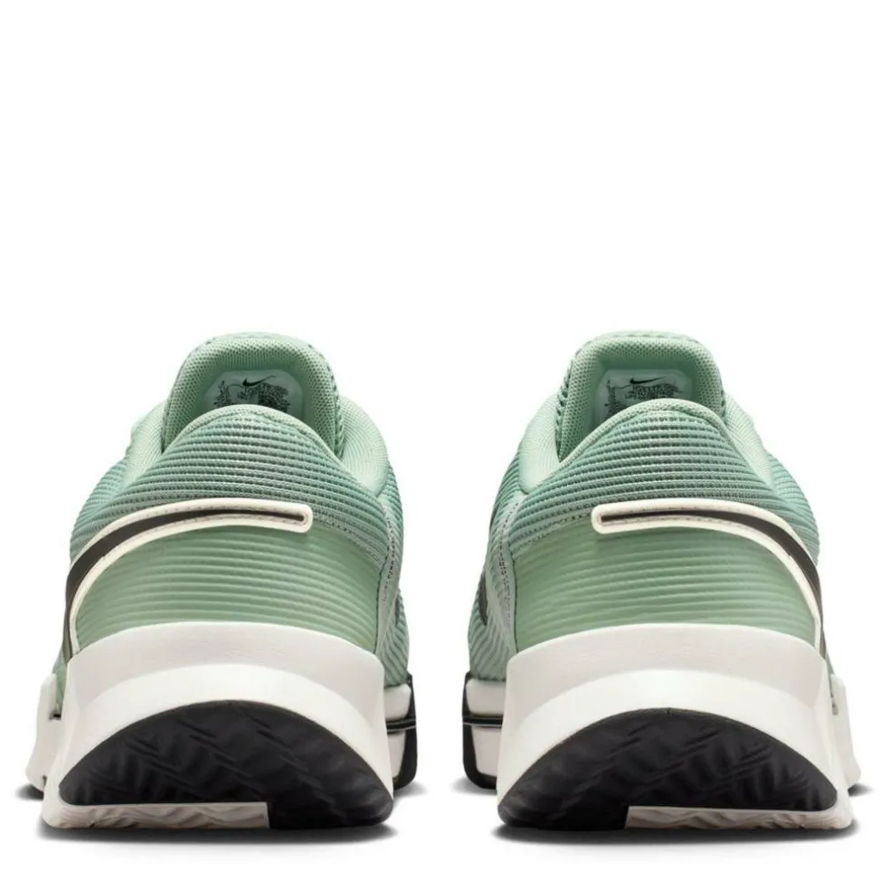 Men's Tennis Shoes