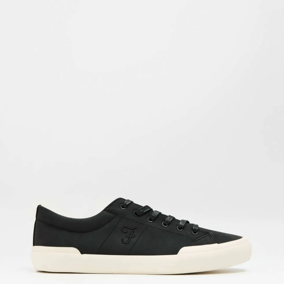 Men's Dallas Vulcanised Low-Top Trainers