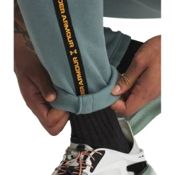 Men's Icon Taping Closed Hem Fleece Joggers