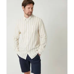 Men's Long-Sleeve Oxford Shirt