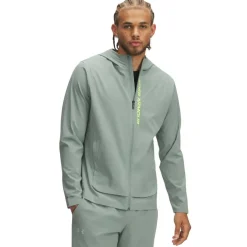 Men's Outrun The Storm Water-Resistant Moisture-Wicking Performance Running Jacket