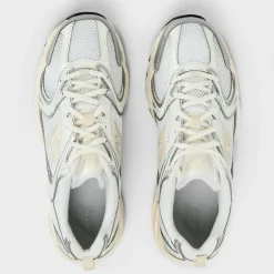 NB 530 Womens