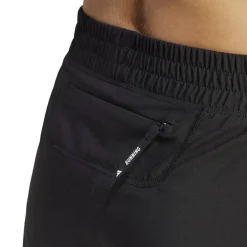 Own the Run 2-in-1 Running Shorts Womens