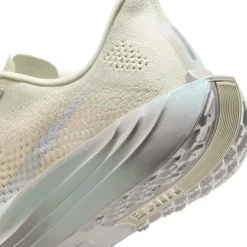 Pegasus Plus Womens Running Shoes