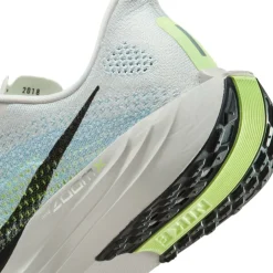 Pegasus Plus Womens Running Shoes