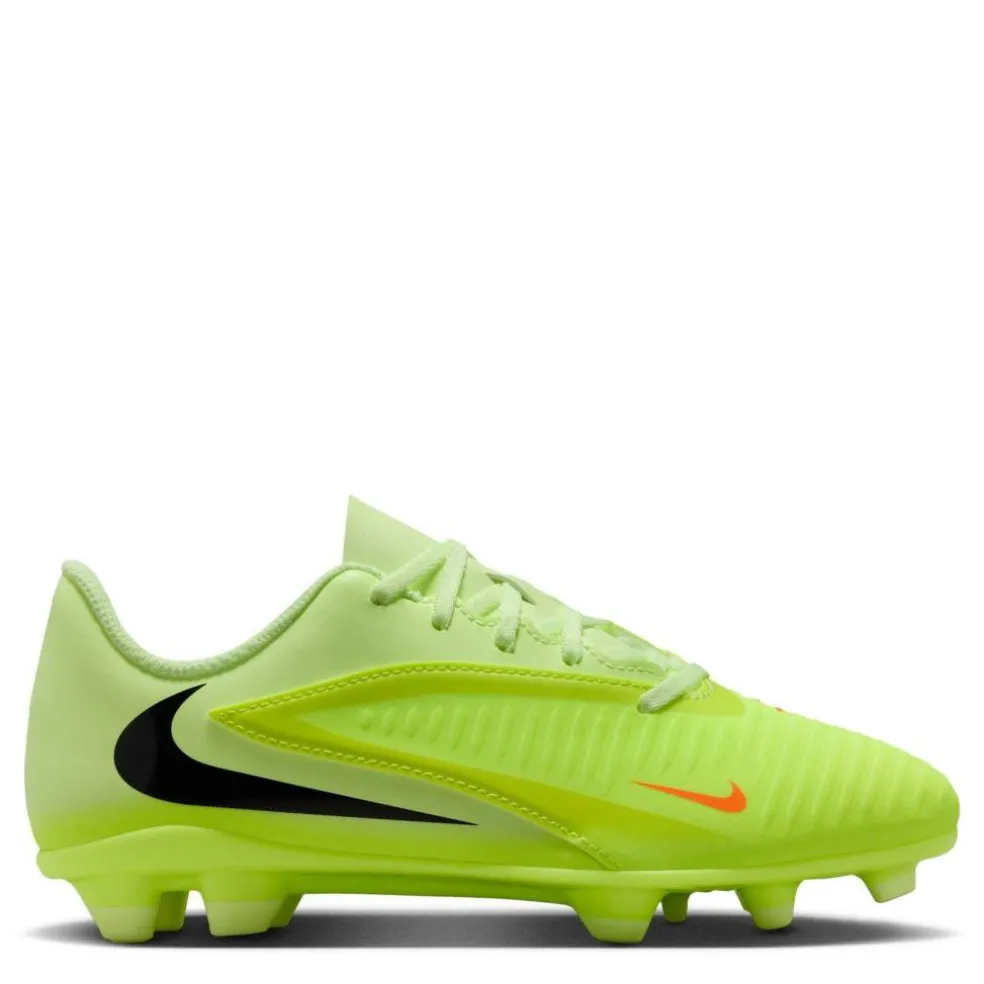 Phantom 6 Club Juniors Multi Ground Football Boots