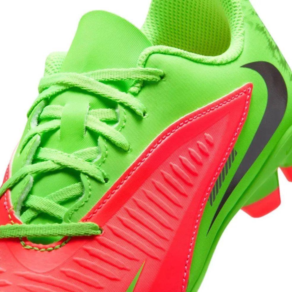 Phantom 6 Club Juniors Multi Ground Football Boots