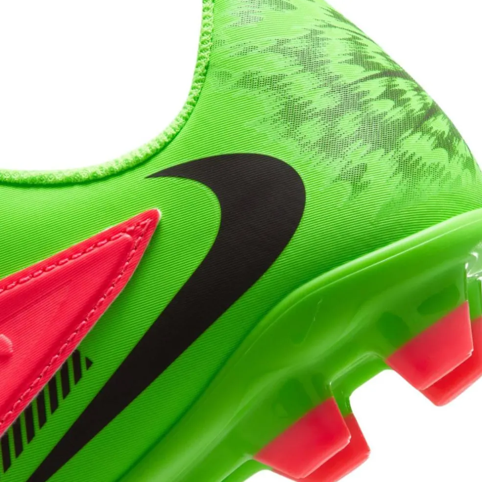 Phantom 6 Club Juniors Multi Ground Football Boots