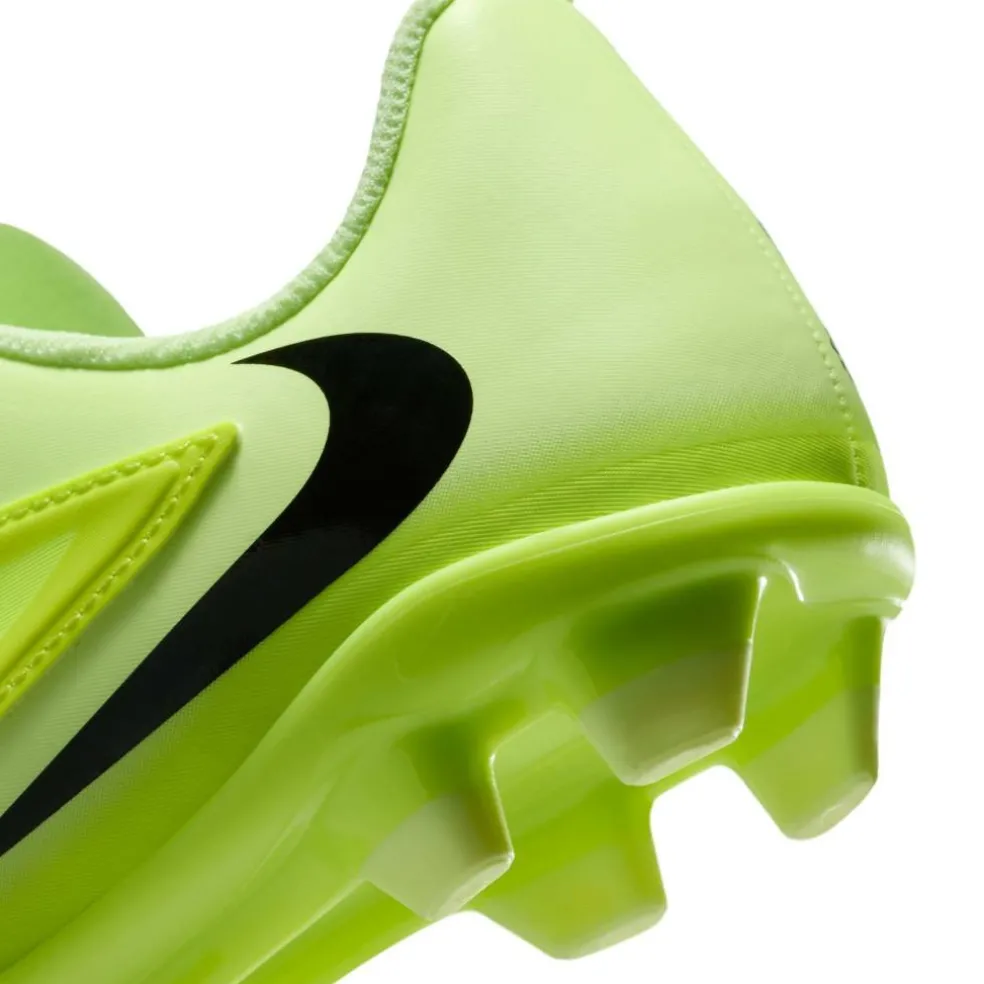 Phantom 6 Club Juniors Multi Ground Football Boots