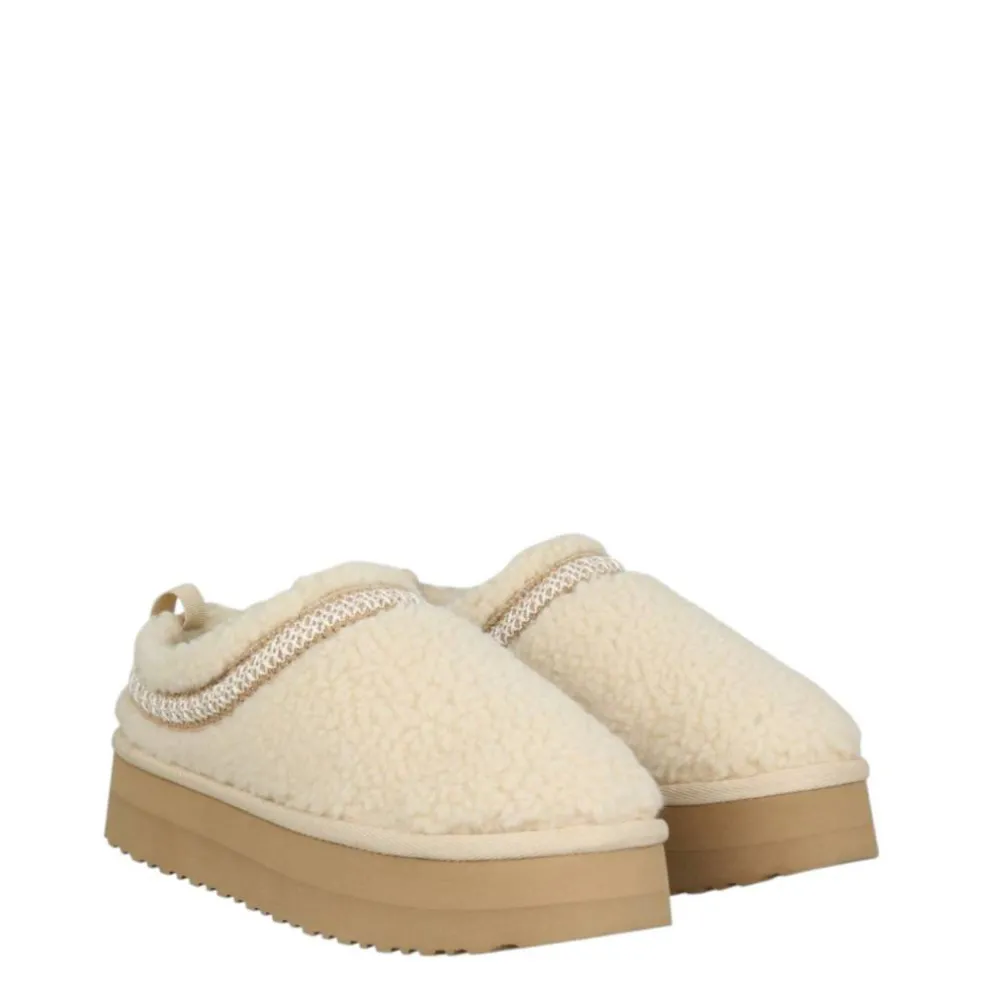 Platform Slip-On Snug Womens