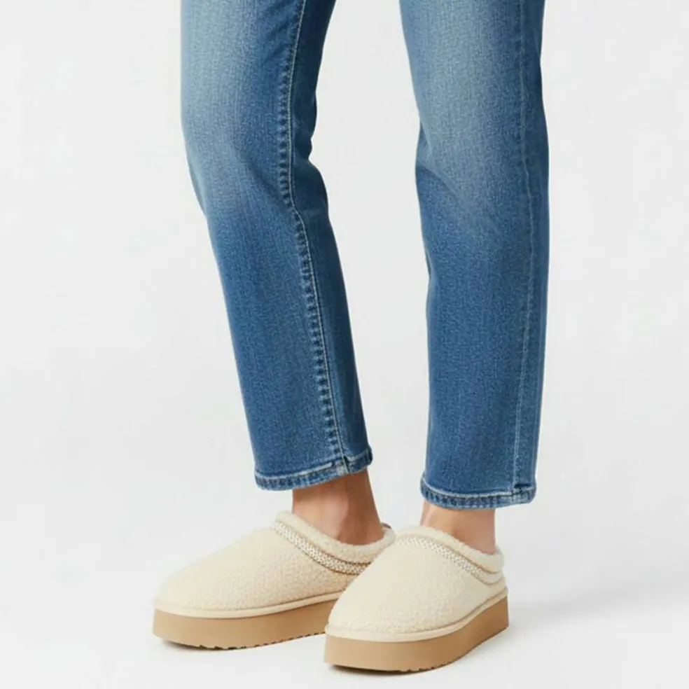 Platform Slip-On Snug Womens