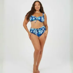 Plus Size Bikini Top with Retro Floral Print