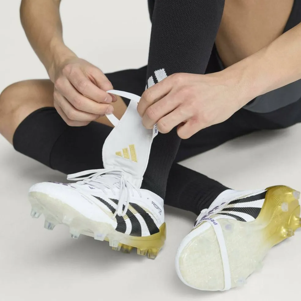 Predator Elite Fold-Over Tongue Firm Ground Football Boots