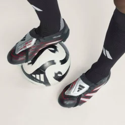 Predator Elite Fold-Over Tongue Firm Ground Football Boots