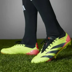 Predator 24 Elite Low Firm Ground Football Boots