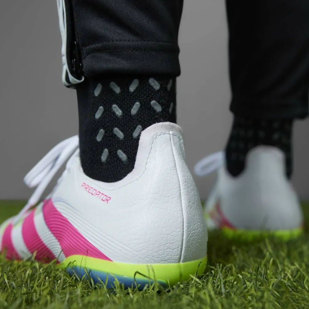 Predator League Adults Firm Ground Football Boots