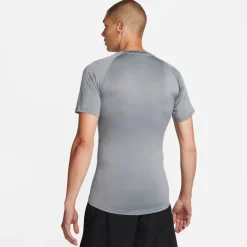 Pro Men's Tight Fit Short-Sleeve Top