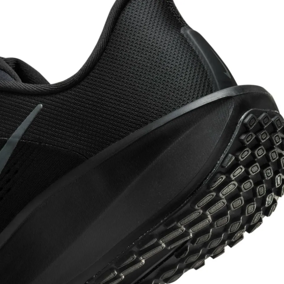 Quest 6 Mens Road Running Shoes
